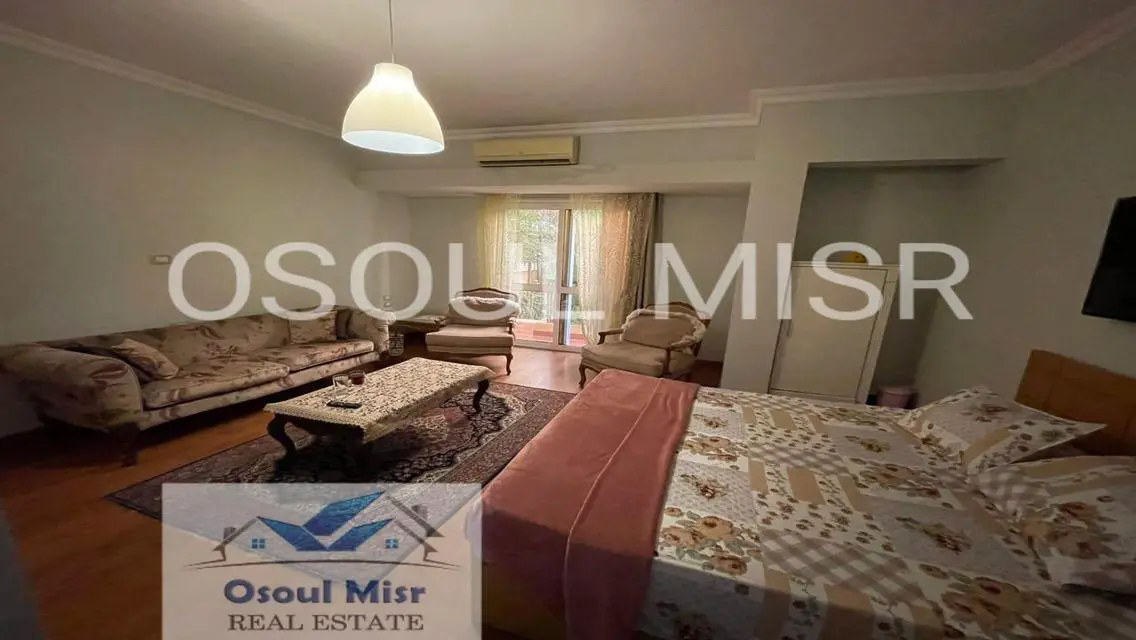 شقة فاخرة للبيع بمساحة 33000 متر