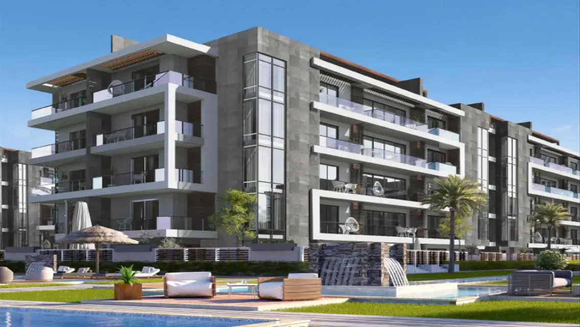 Luxury Apartment in the Heart of the City with Lake View