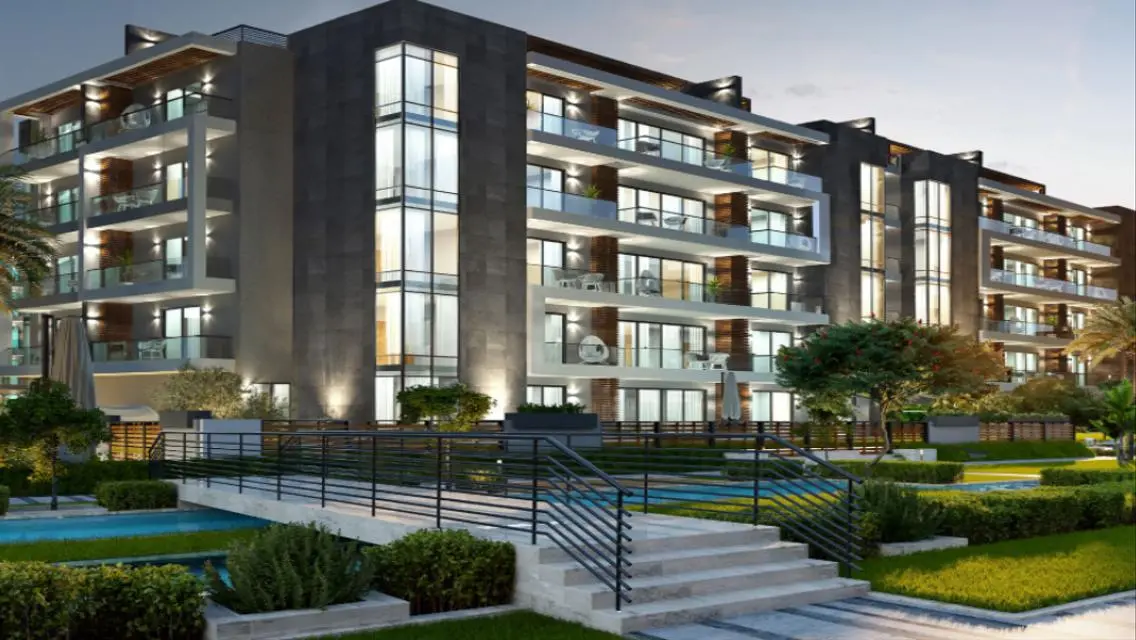 Luxury Apartment in the Heart of the City with Lake View