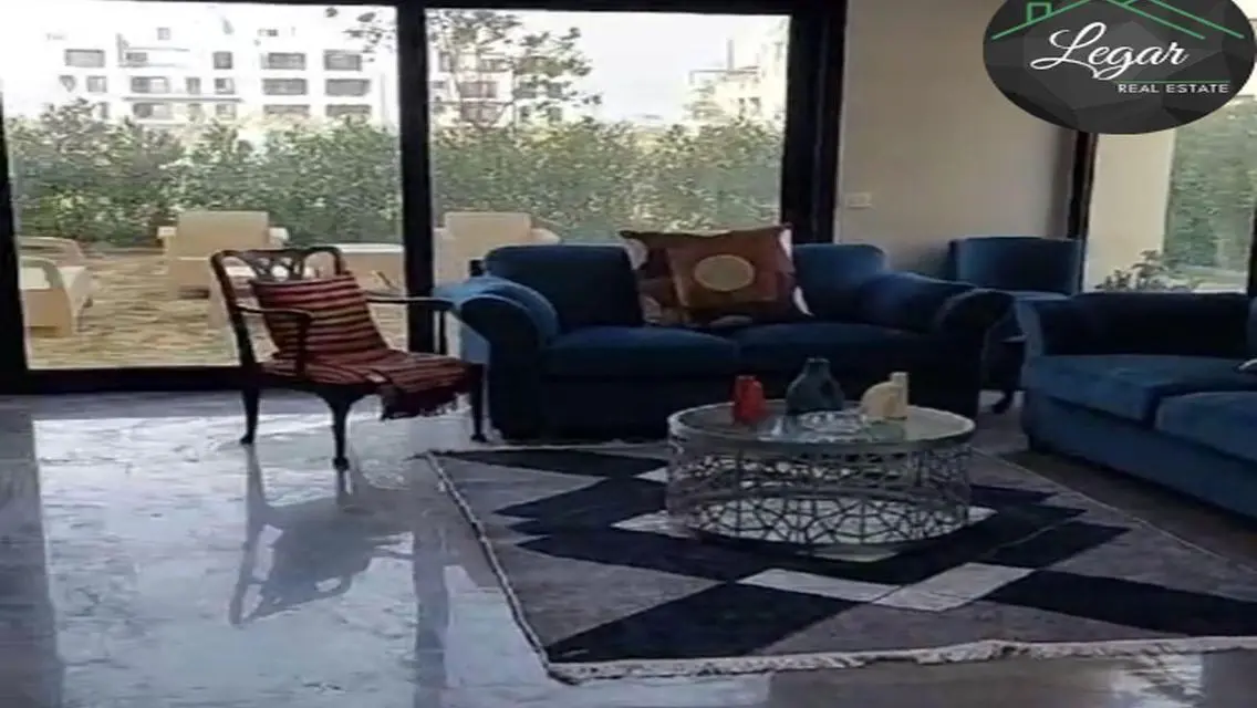 عقار تجاري متكامل في منطقة الأعمال