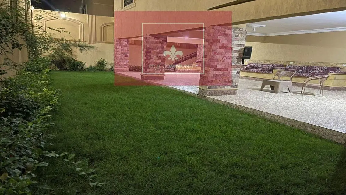 شقة فاخرة بمساحة متسعة للبيع