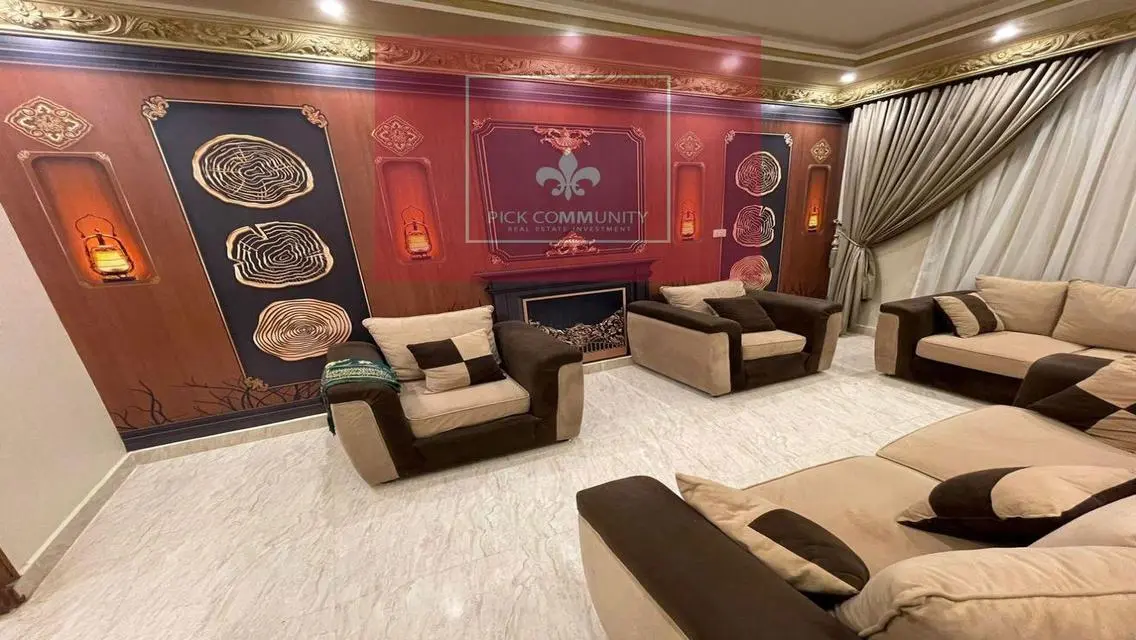 شقة فاخرة بمساحة متسعة للبيع