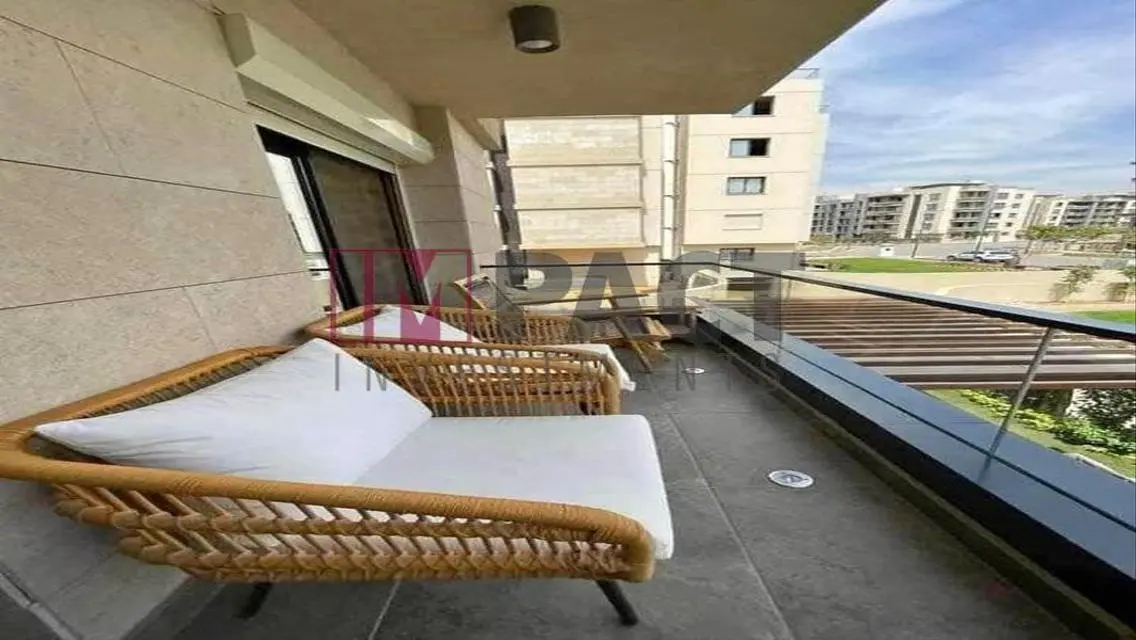 Luxurious Apartment in Azad Compound - AUC