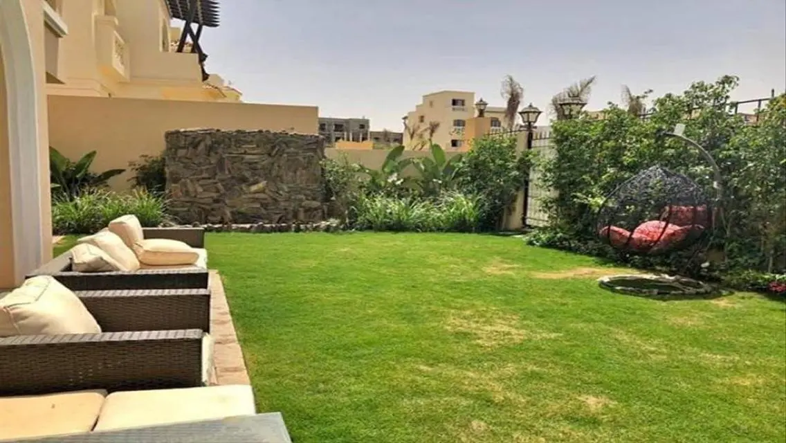 فيلا فاخرة جاهزة بالكامل للبيع