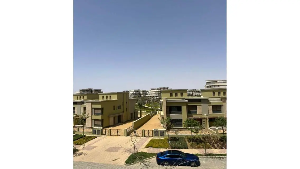 Luxury Apartment in Sky Condos Sodic