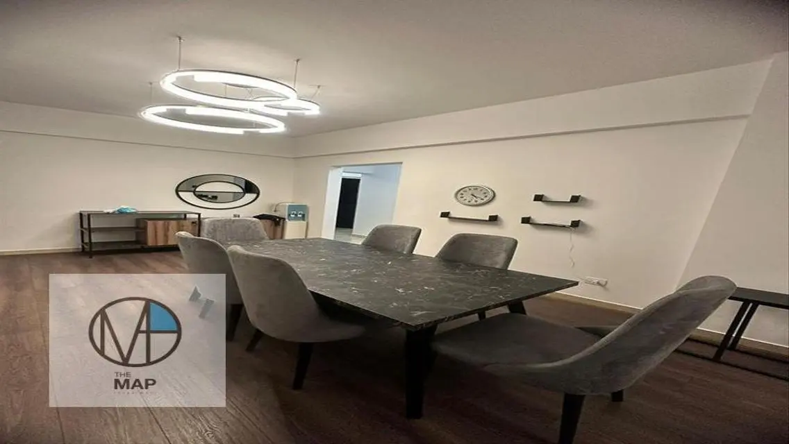 مسكن فخم في كايرو فيفث سكوير