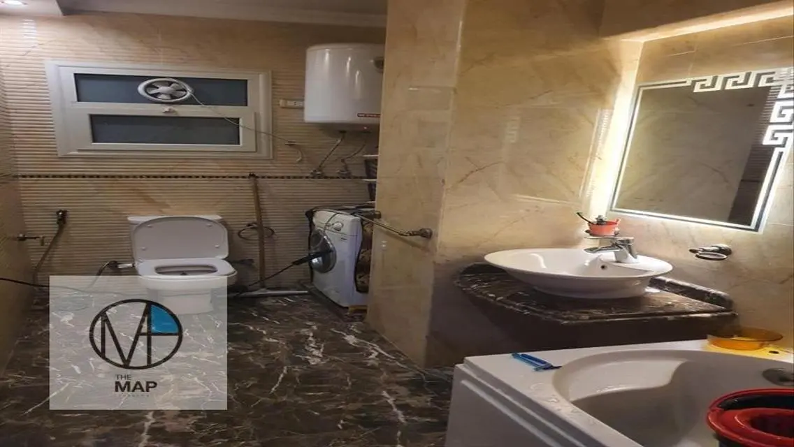 شقة فاخرة للبيع بمساحة واسعة