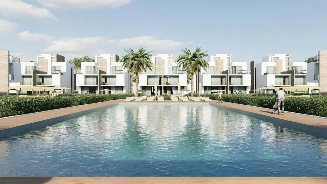 Luxury Apartment with Stunning Lake Views