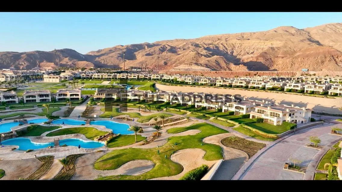شقة فاخرة في لافيستا مع حديقة خاصة ومسبح