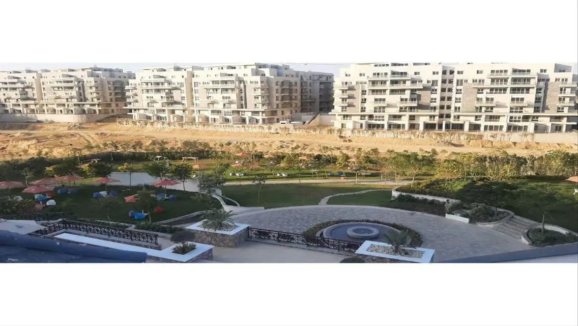 Luxury Villa for Sale in Mountain View - New Cairo