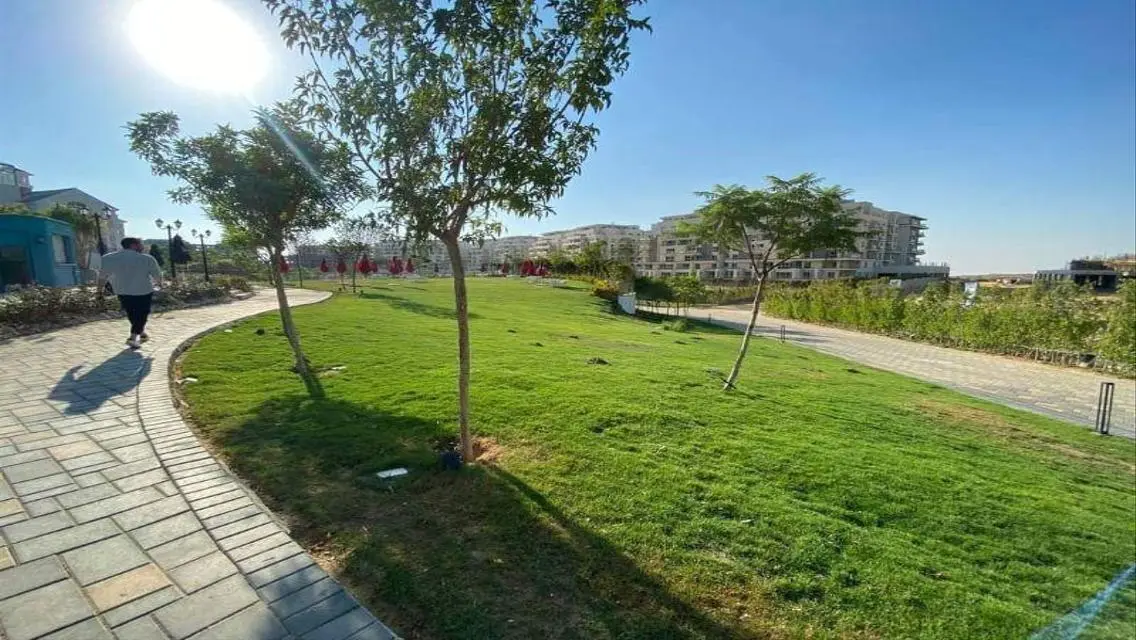 Luxury Villa for Sale in Mountain View - New Cairo
