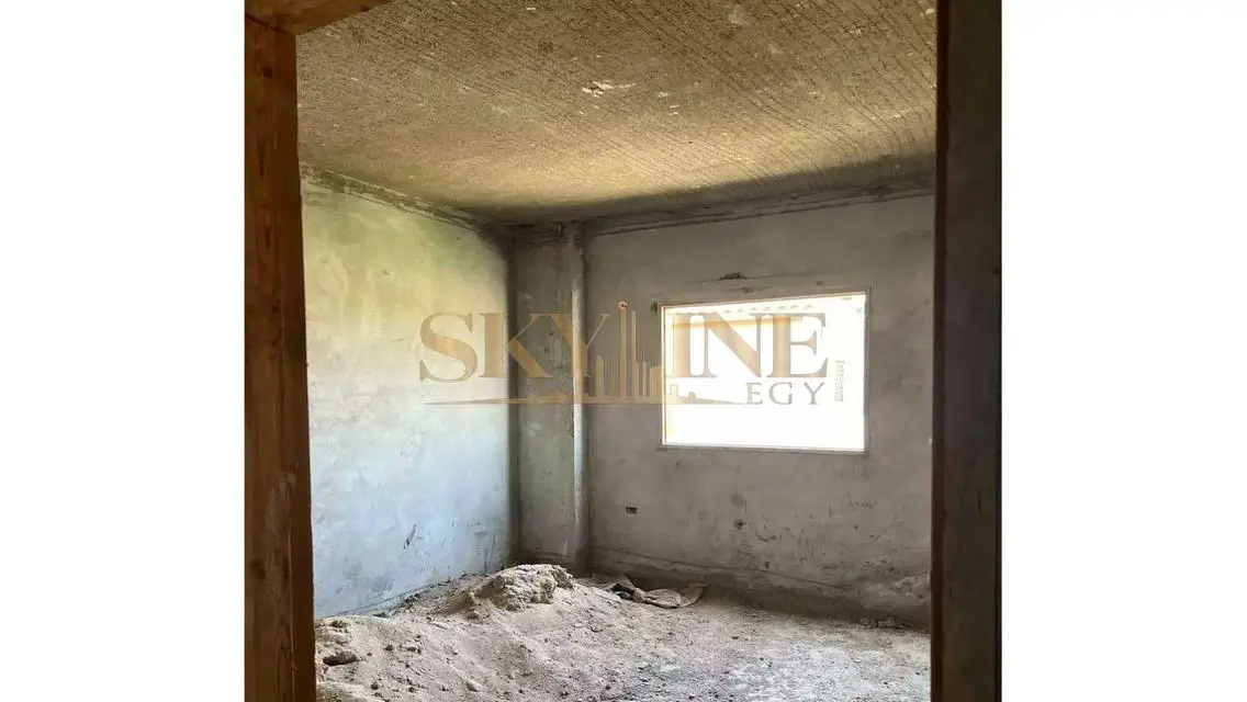 شقة فاخرة في SKYLINE ردهة 3 غرف للبيع