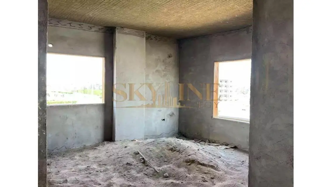 شقة فاخرة في SKYLINE ردهة 3 غرف للبيع