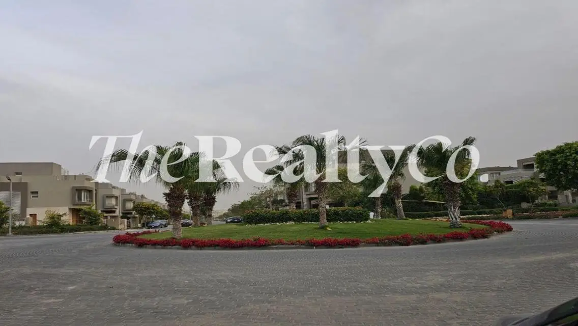 Luxury 5-Bedroom Stand-Alone Villa in Palm Hills