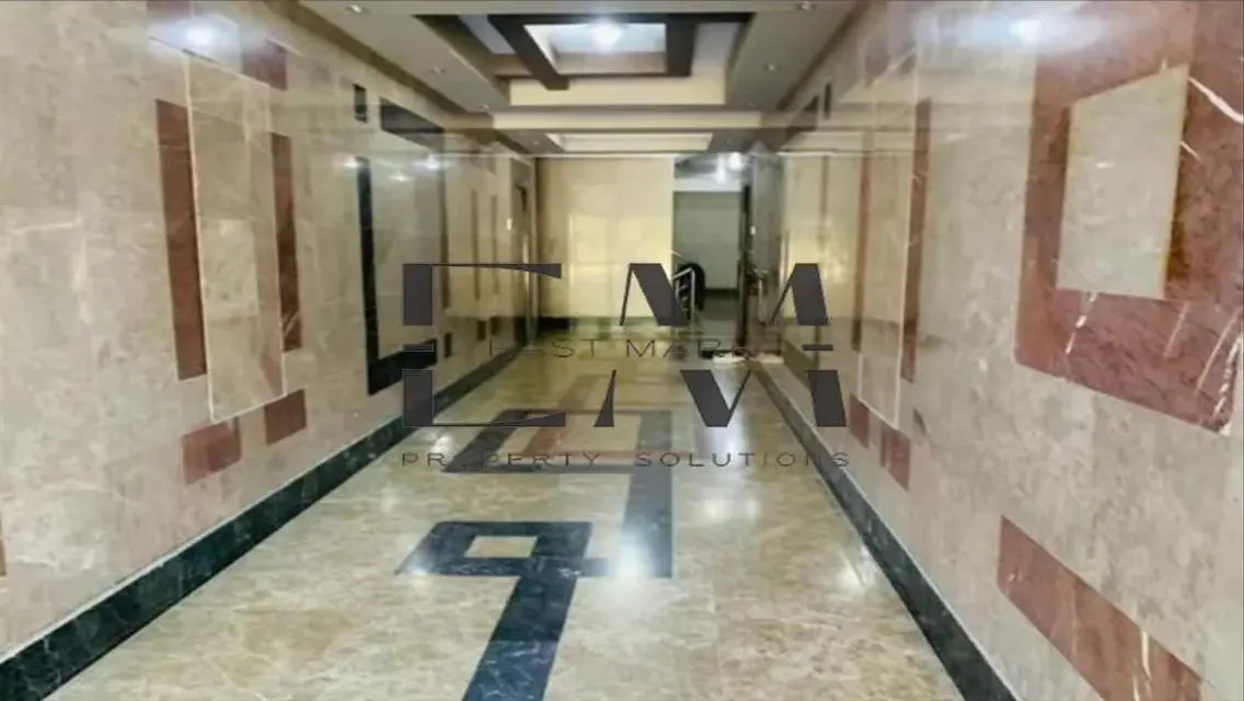 شقة فاخرة مع شرفة وحارس أمن