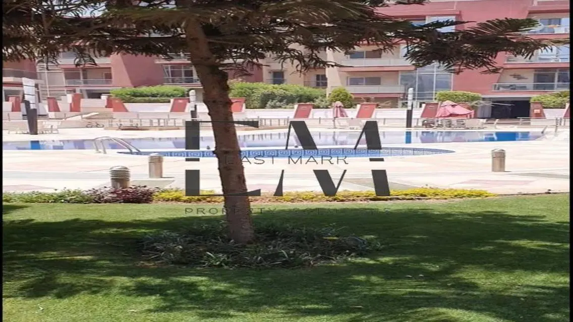 شقة فاخرة مع شرفة وحارس أمن