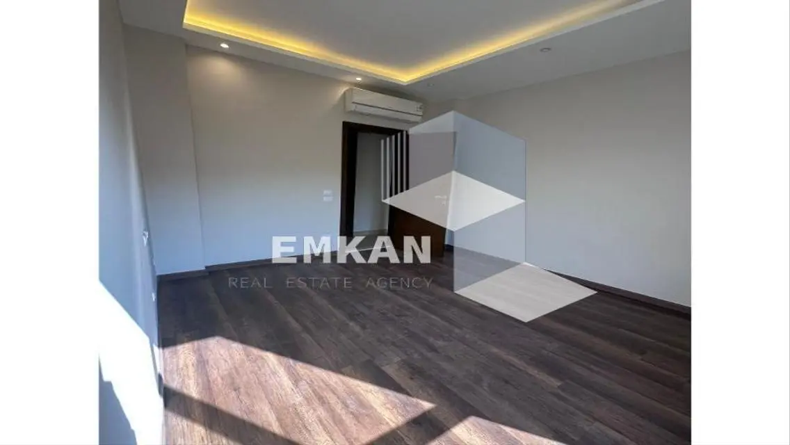 شقة فاخرة 3 غرف نوم في سوديك مع إطلالة رائعة