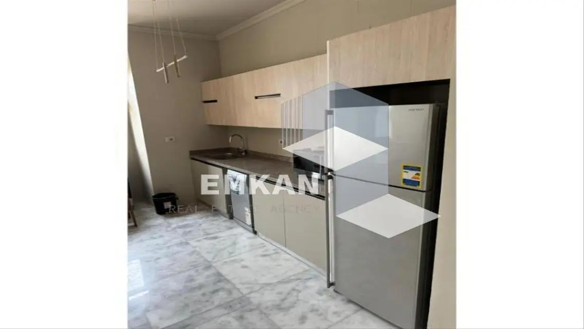 Luxury Apartment with Spacious Layout and Full Amenities