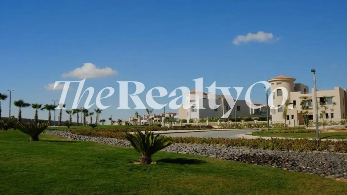 Luxury Stand-Alone Villa with Pool in Palm Hills