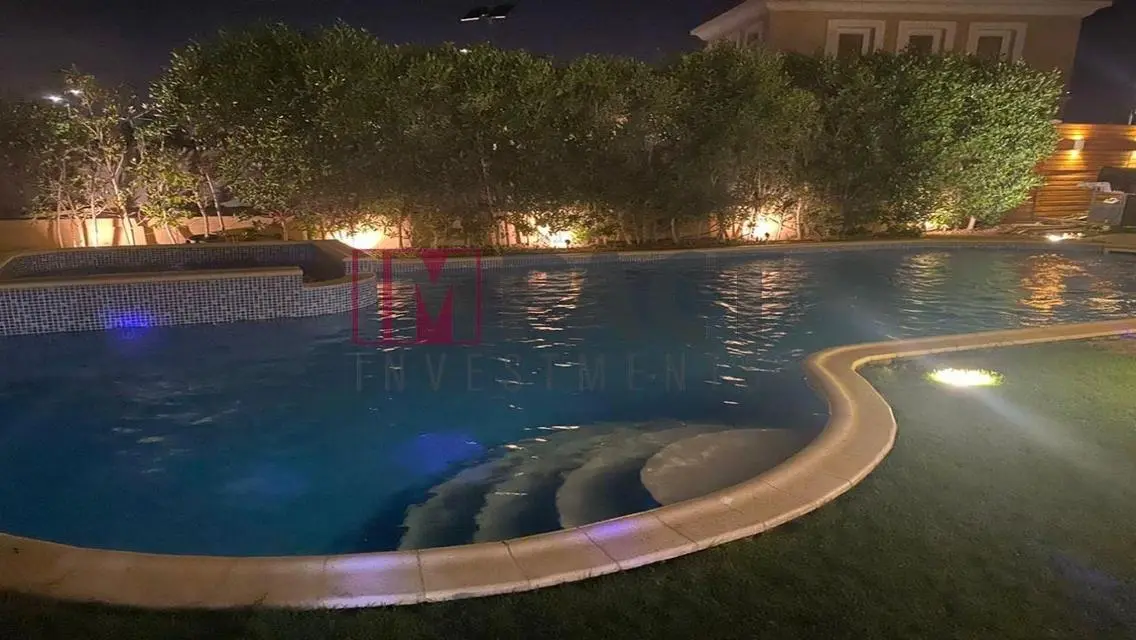 Luxury Villa with Private Garden and Balcony