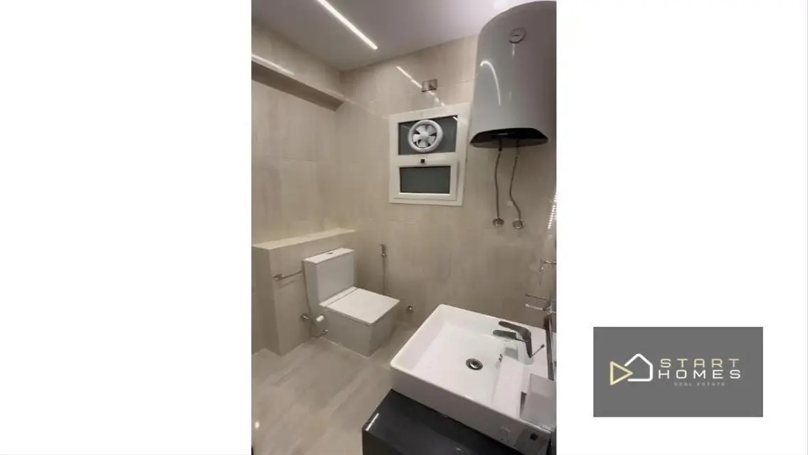 Office for Rent in Easthub, First Floor