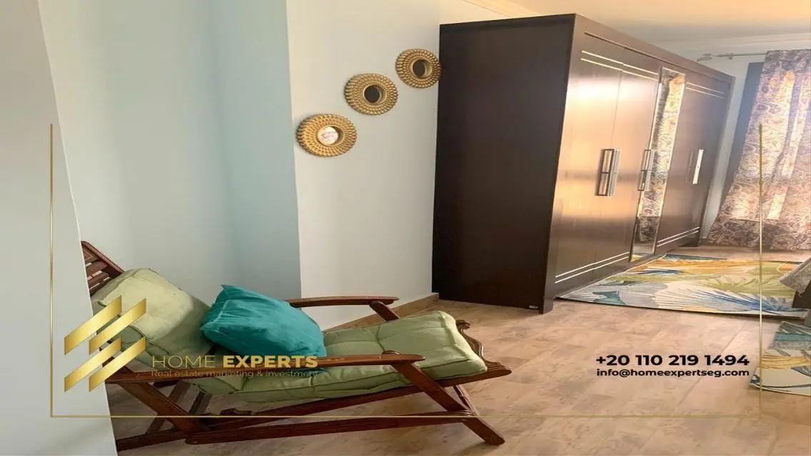 Stunning Apartment with Scenic View in Central Location