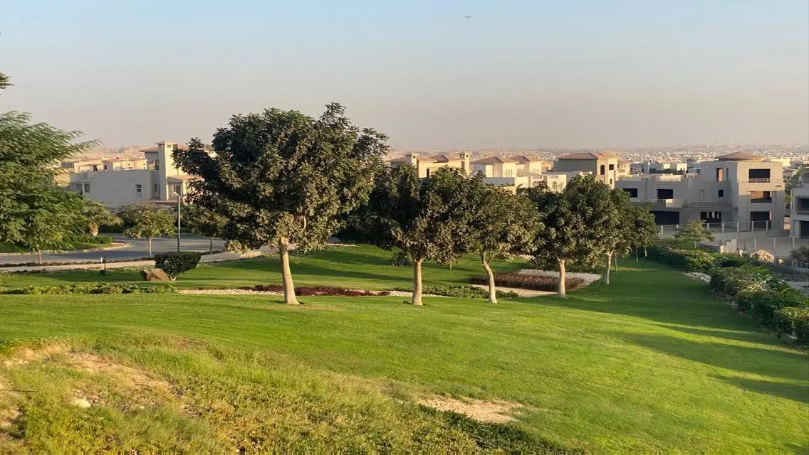 شقة فاخرة للبيع في موقع متميز