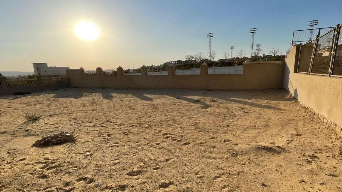شقة فاخرة للبيع في موقع متميز