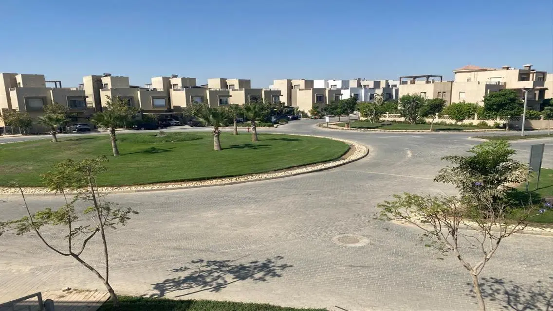 شقة فاخرة للبيع في موقع متميز