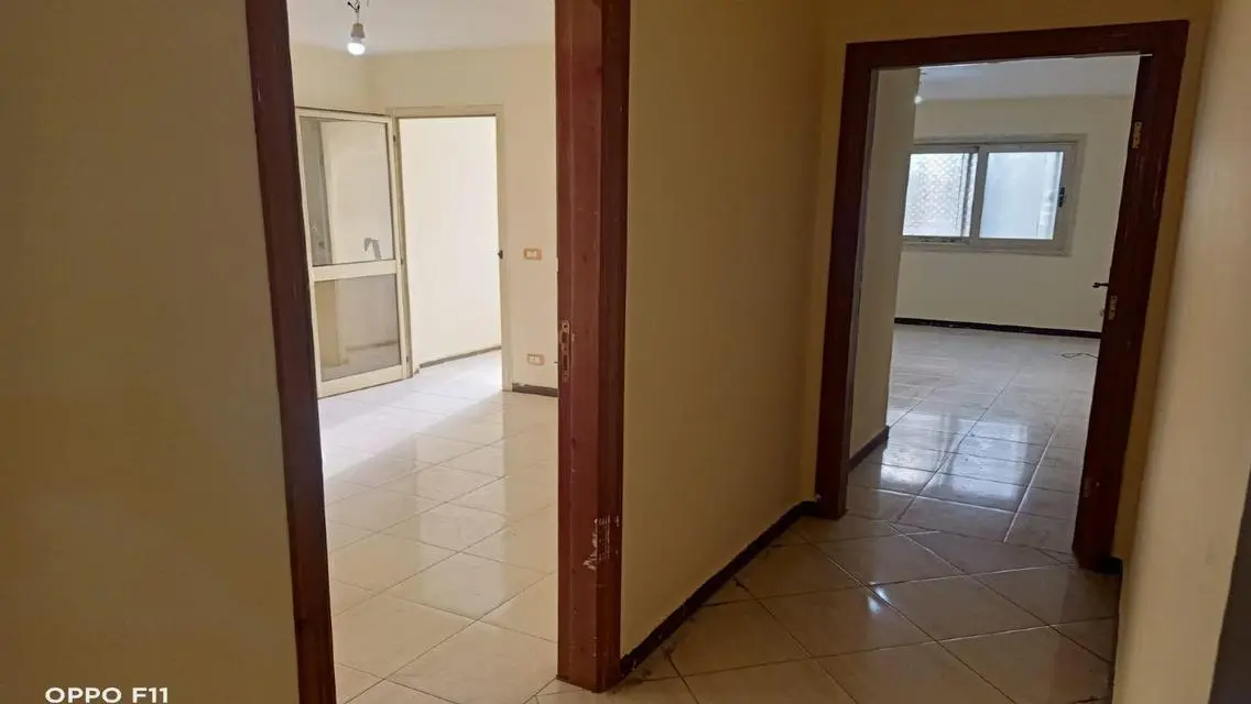 عقار للإيجار بسعر مميز في موقع مركزي