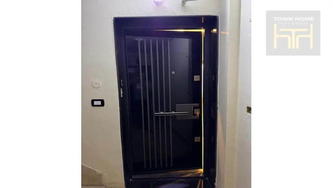 Luxurious Apartment Available for Sale in Prime Area