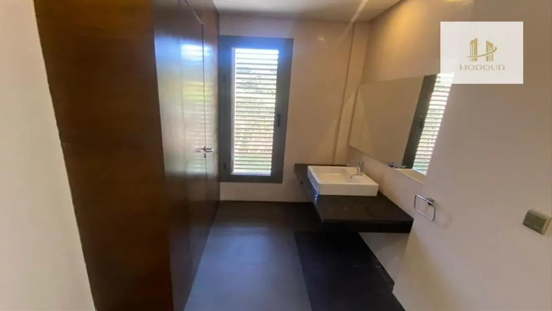 فيلا فاخرة للإيجار بسعر مميز