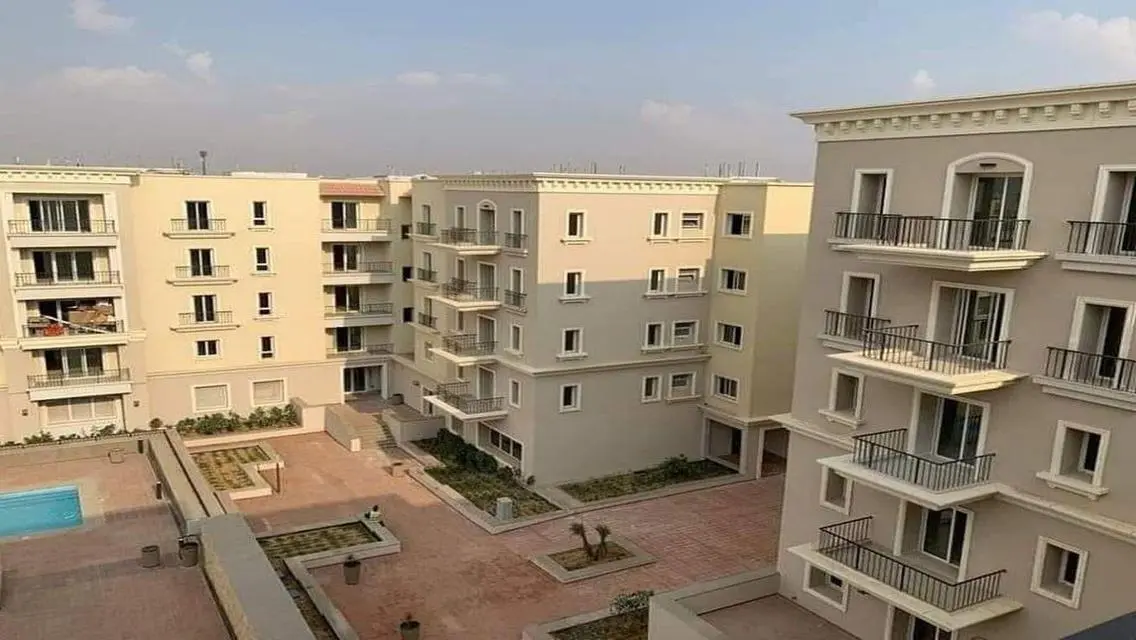 فيلا فاخرة بمساحة واسعة في دورا
