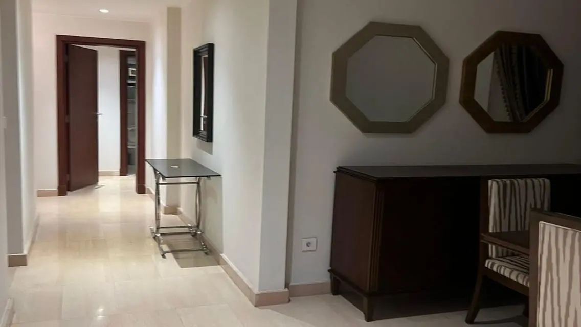 Luxury Apartment in Collaborative West