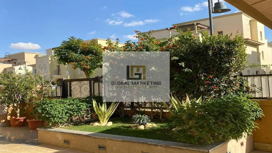Luxury Apartment with 2500 meters in the Heart of the City
