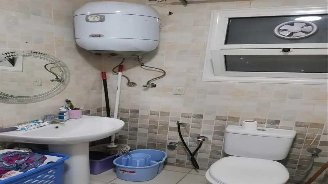 شقة فاخرة بمساحة واسعة مع حمام سباحة ونادي صحي