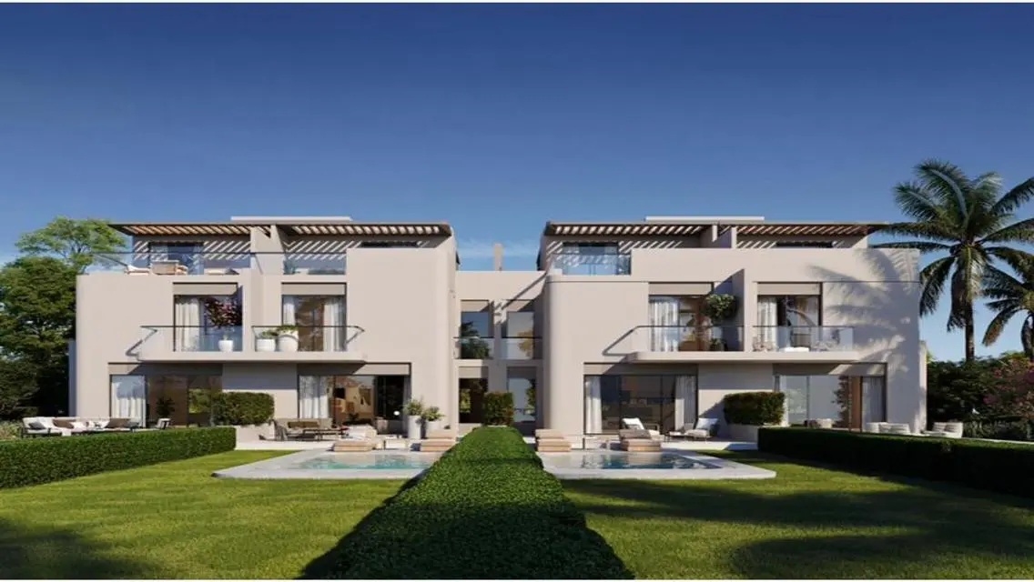 Luxury Villa for Sale in Lake West - Cairo