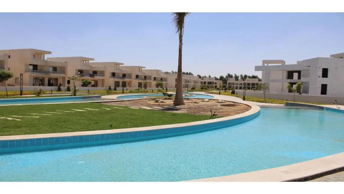Luxury Villa for Sale in Lake West - Cairo