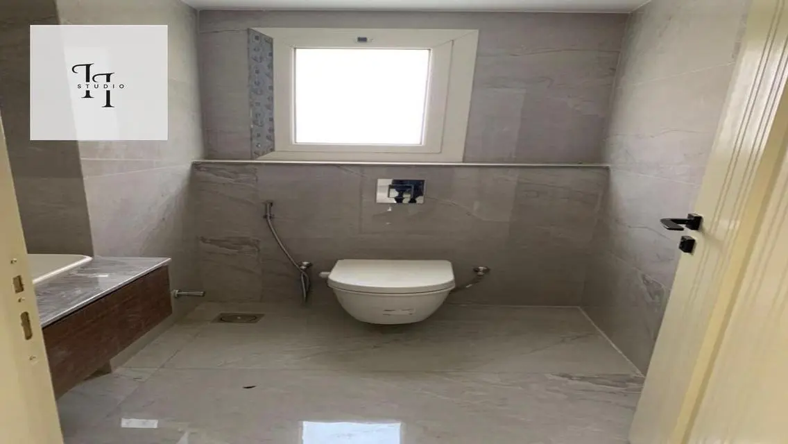 Luxurious Modern Home with All Amenities