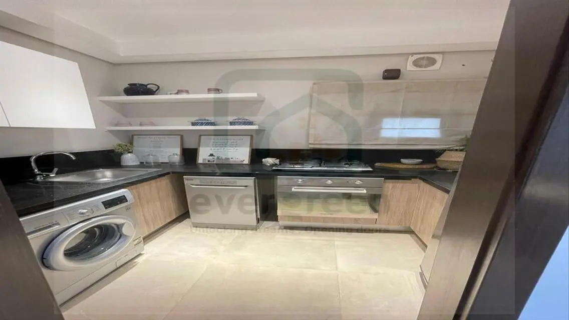 Luxury Apartment for Sale with Excellent Amenities and Stunning Views