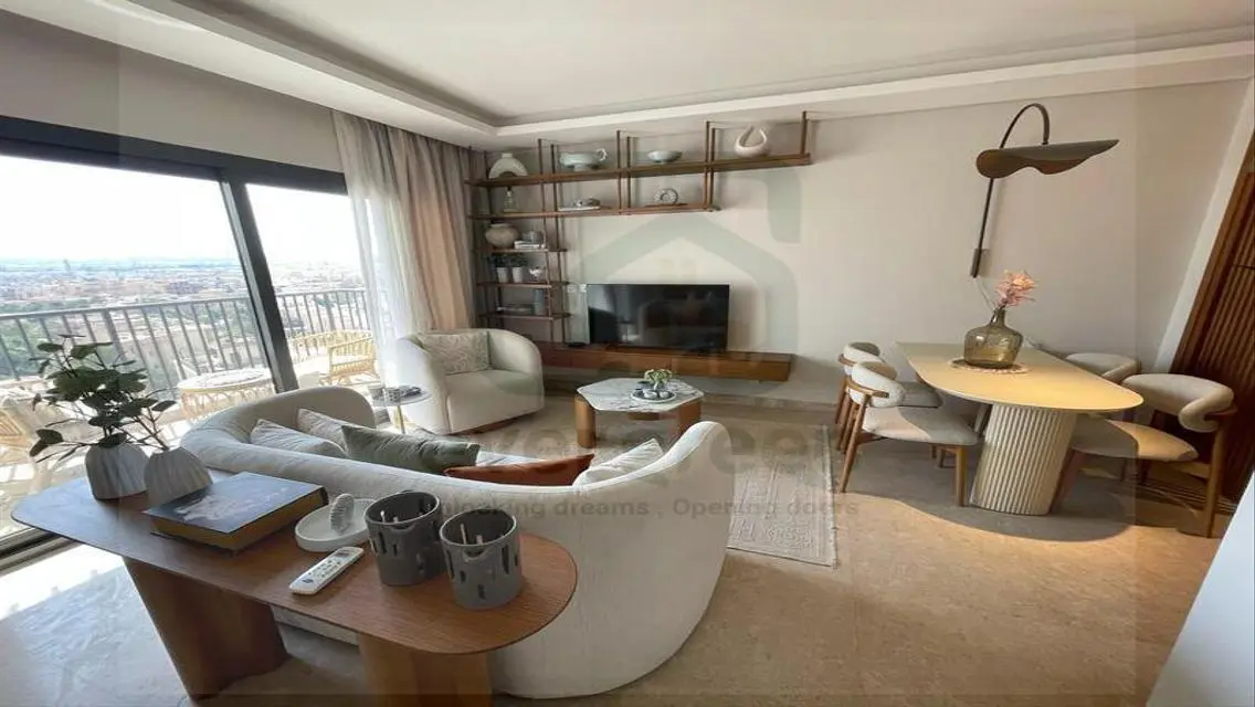 Luxury Apartment for Sale with Excellent Amenities and Stunning Views