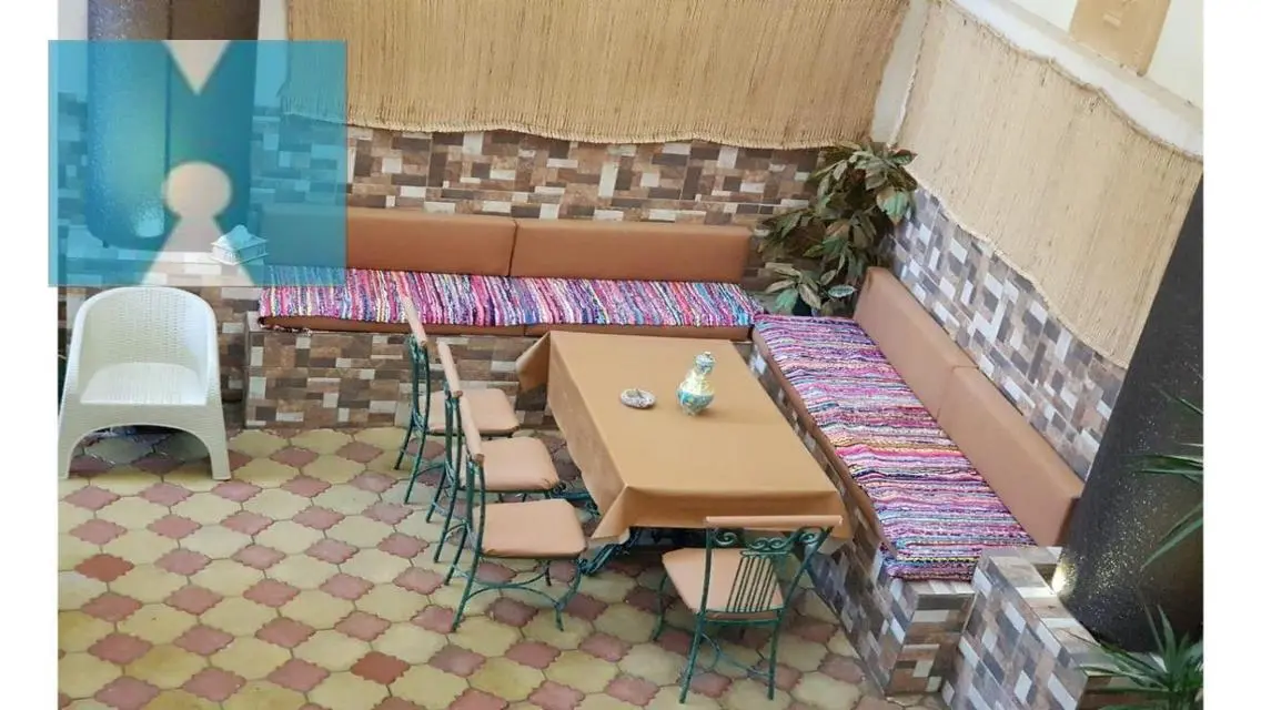شقة رائعة مع شرفة ومسبح خاص للإيجار