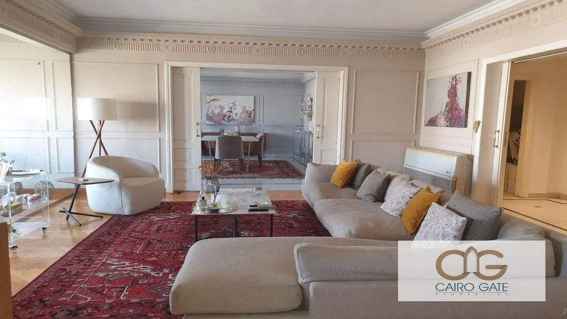 Prestigious Modern Apartment with Nile View in Zamalek