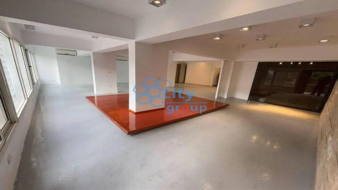 Luxury Apartment in a Prime Location