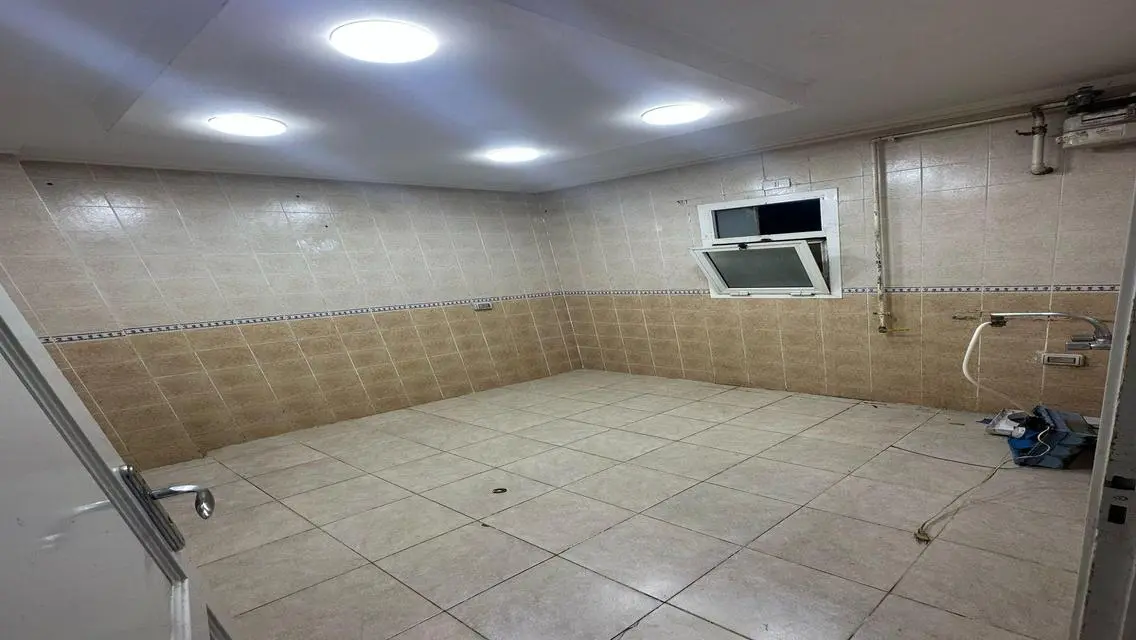 Spacious Apartment in B3 with 200 sqm