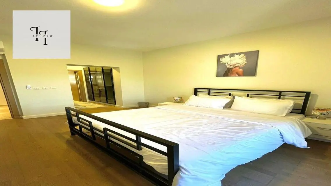 Luxurious 3-Bedroom Apartment with Stunning Amenities