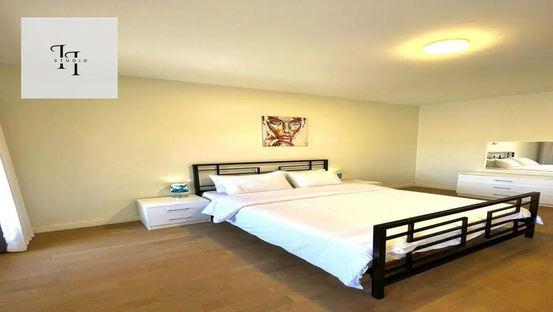 Luxurious 3-Bedroom Apartment with Stunning Amenities