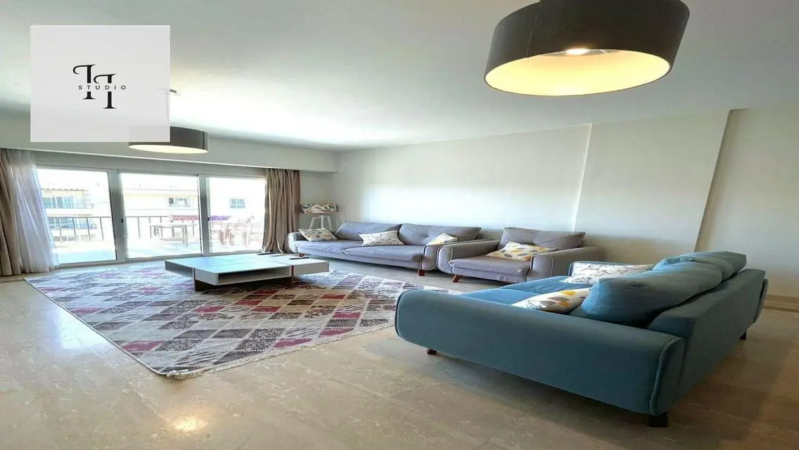 Luxurious 3-Bedroom Apartment with Stunning Amenities