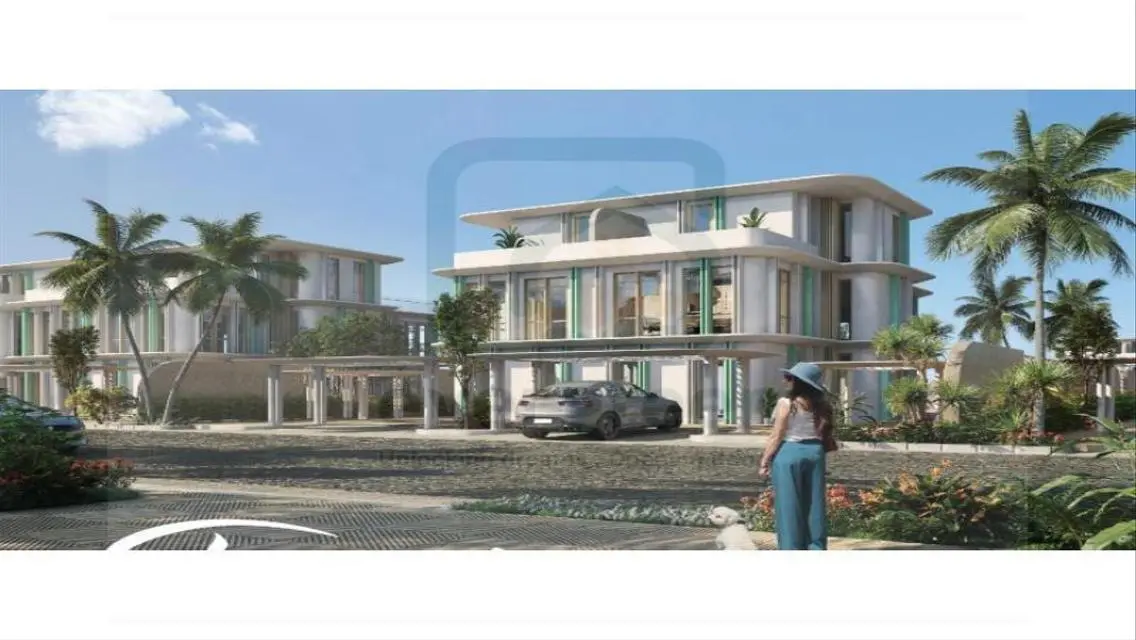 Luxury Villa for Sale with Pool and Balcony View