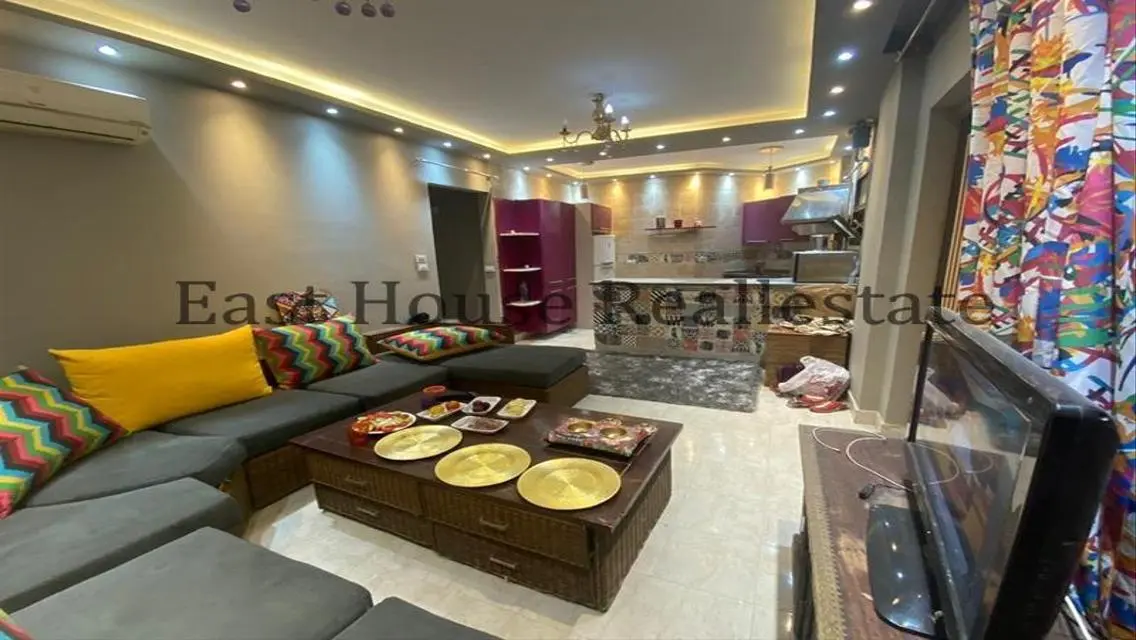 Luxury Apartment with Private Garden in a Prime Location